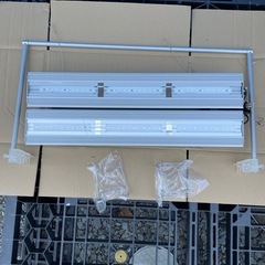 【美品】60㎝水槽用LED照明 2台セット ライトスタンド付　アクロ トライアングルの画像