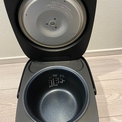 ※お譲り先決定※炊飯器3号炊き　　22年製の画像