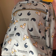 ドナルド　リュックの画像