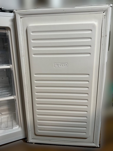 冷凍庫　60L ホワイト
