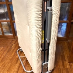 ベッド　折りたたみ式