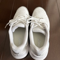 アシックス  テニスシューズ　24センチの画像