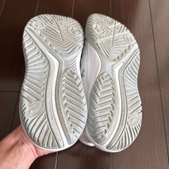 アシックス  テニスシューズ　24センチの画像
