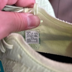 アシックス ランニングシューズ23.５センチの画像