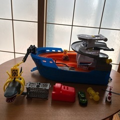 お風呂で浮かぶ船のおもちゃ
