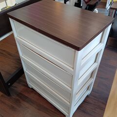 ４段収納チェスト　衣類収納　サイズ（約）幅60×奥40×高85　　■近隣配送無料 買取GO‼　栄和店の画像