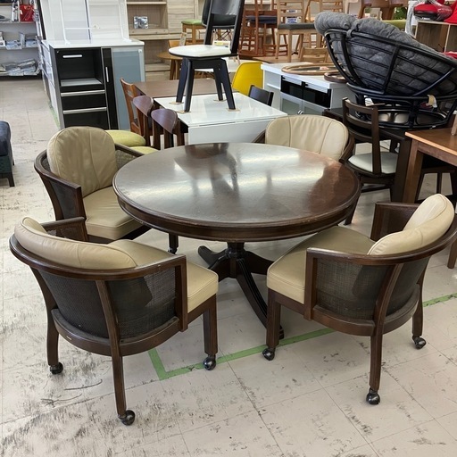 中古　カクモク　ドマーニ　円卓ダイニング5点セット　公田店