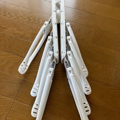 8連ハンガーの画像