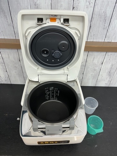 《未使用》ZOJIRUSHI 圧力IH炊飯ジャー