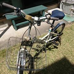 折り畳み自転車の画像