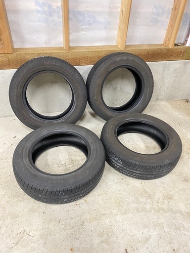 オートバックス夏タイヤ165/70R14 