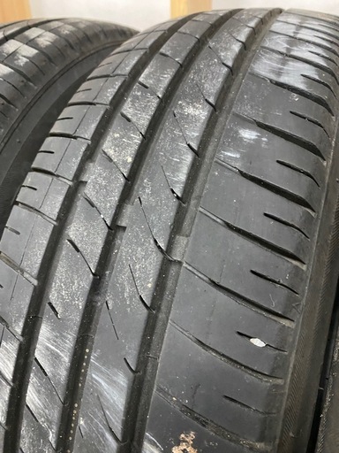 オートバックス夏タイヤ165/70R14 