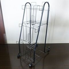 ■【美品】スタイリッシュで機能的なマガジンラック！お部屋もオフィ...