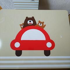 子供用、くまさんの可愛いテーブルと椅子セットの画像