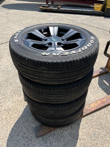 ハイエース　中古タイヤ　ホイール　215/60R17C