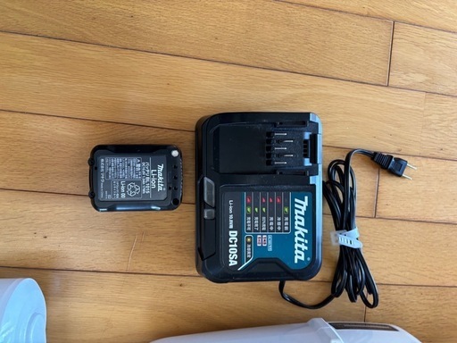 マキタ CL107FD  充電式クリーナ makita 10.8V仕様