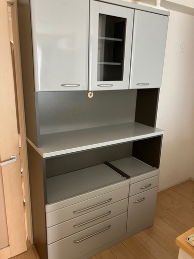 カップボード　食器棚　キッチン収納