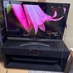 液晶テレビ