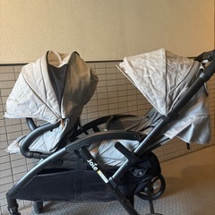 美品 レインカバー付き Joie 2人乗り ベビーカー エヴァライトデュオの画像