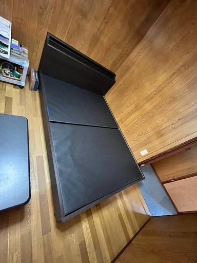 ダブルベッドフレーム【取引中】