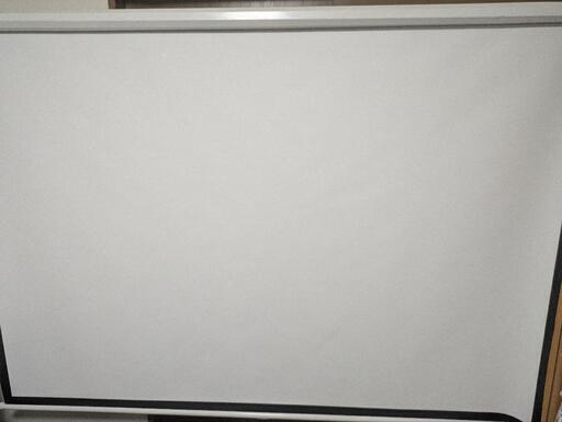 プロジェクタースクリーン