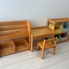 ニトリ　オリーブシリーズ　子供用家具3点セットの画像