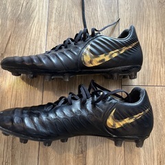 取引中NIKE サッカースパイクシューズの画像