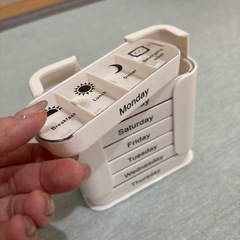 サプリ入れ　1週間分の画像