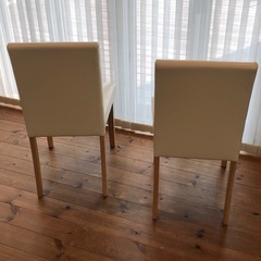 ★★★ ダイニングチェア　アイボリー色　合成皮革　2脚セット ★★★の画像