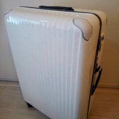 スーツケース84Ｌ　CARGO   ジャンク　内側はキレイ☆