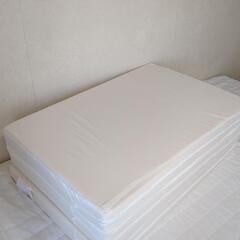 ニトリ　3つ折り高反発マットレス 厚さ10cm　シングルの画像