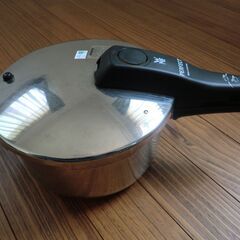 商談中　ドイツ製圧力鍋　WMF（ヴェーエムエフ）4.5L