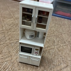 ★お話中★食器棚 ミニチュアの画像