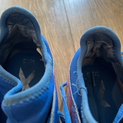 adidas サッカートレーニングシューズの画像