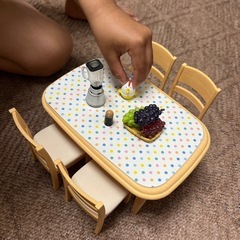 ★お話中★食卓テーブル、イスセット ミニチュアの画像