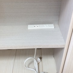 寝室ベッドコンセント2口付きヘッドボードの画像