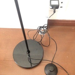LEDスタンドライト2台　民泊の寝室用ライトに最適の画像