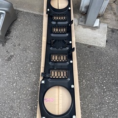 新型ジムニーJB６４Ｗ　純正フロントグリル 新品未使用品の画像