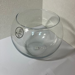 ガラスの入れ物の画像