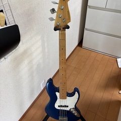 ベース