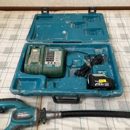 値下げ　マキタ　コンクリートバイブレーター　14v