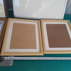 新品の額縁など　の画像