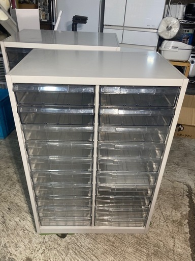 書類　ファイル　カタログ分別に　ウチダ　パンフレットケース　B4   2列10段