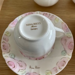 NINARICCI カップ&ソーサー&ミルクピッチャー&シュガーポット