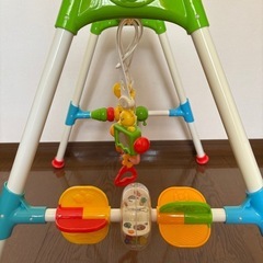 【combi】0歳から遊べる 光るすくすくメロディジムの画像