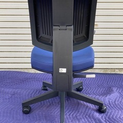 コイズミ　学習　オフィスチェアの画像