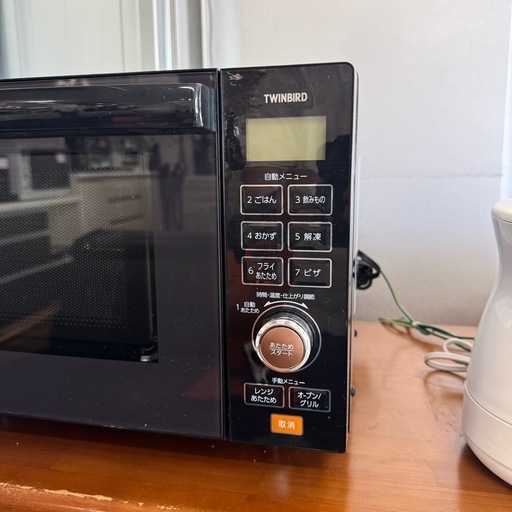 【美品‼️】ツインバード 2019年製 フラット庫内 オーブンレンジ オーブン用丸皿付き ブラック♪