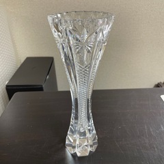 HOYAカットガラス花瓶の画像