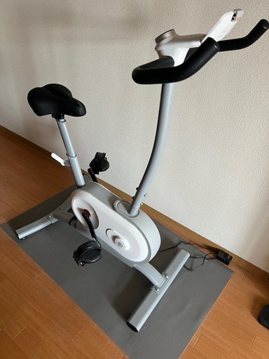 フィットネスバイク（ほぼ未使用）
