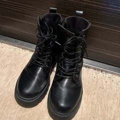 レディース　ショートブーツ